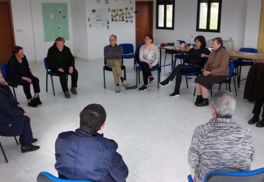 O programa ‘Prevención da Dependencia’ de Boqueixón organizou un encontro co persoal de enfermería do centro de saúde
